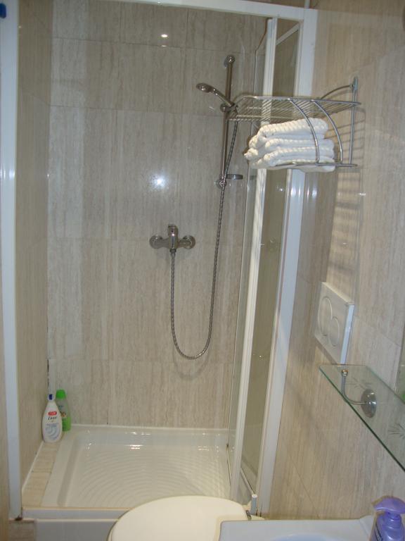 Qindajie House Bed & Breakfast Rome