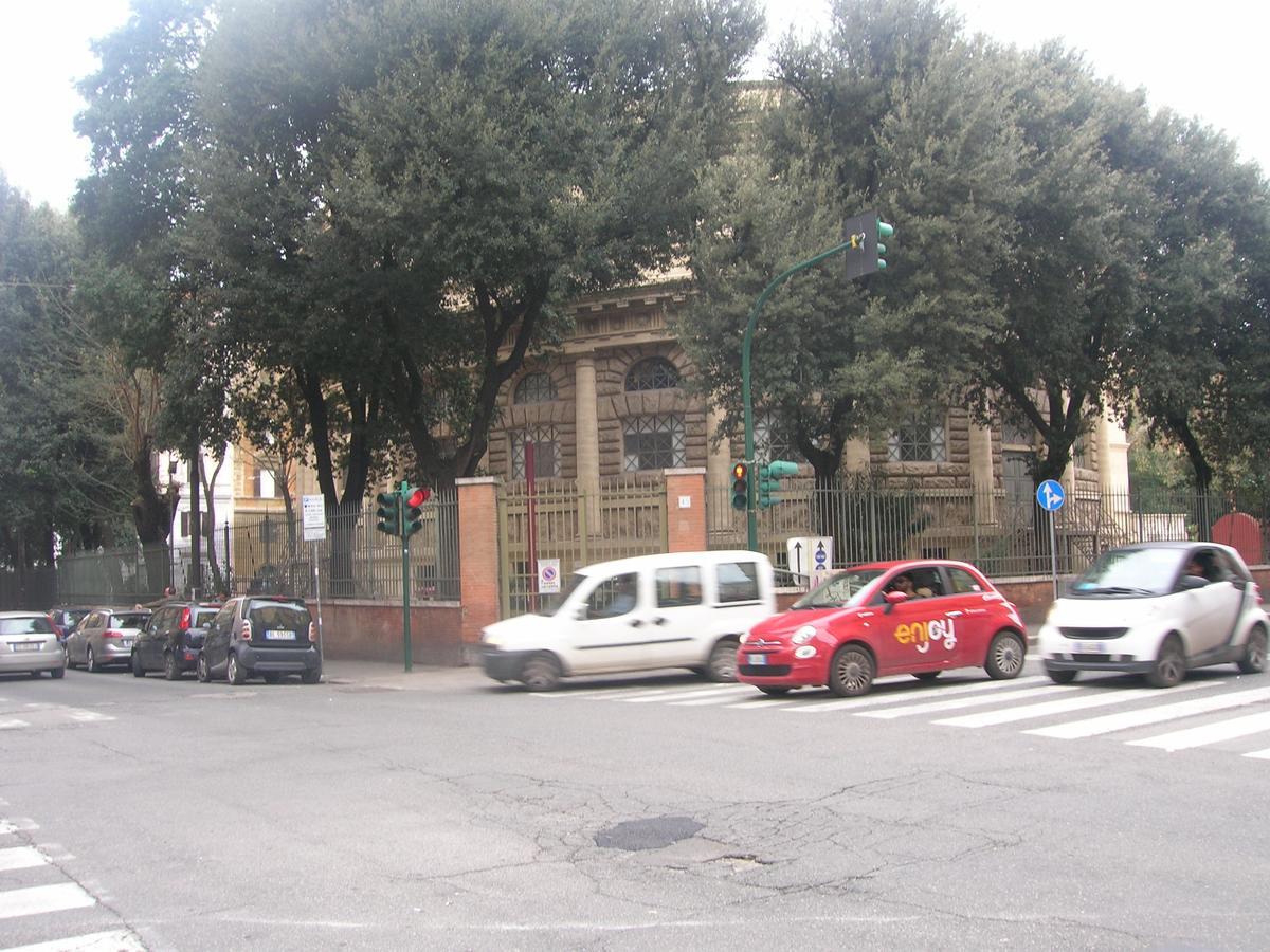 Qindajie House