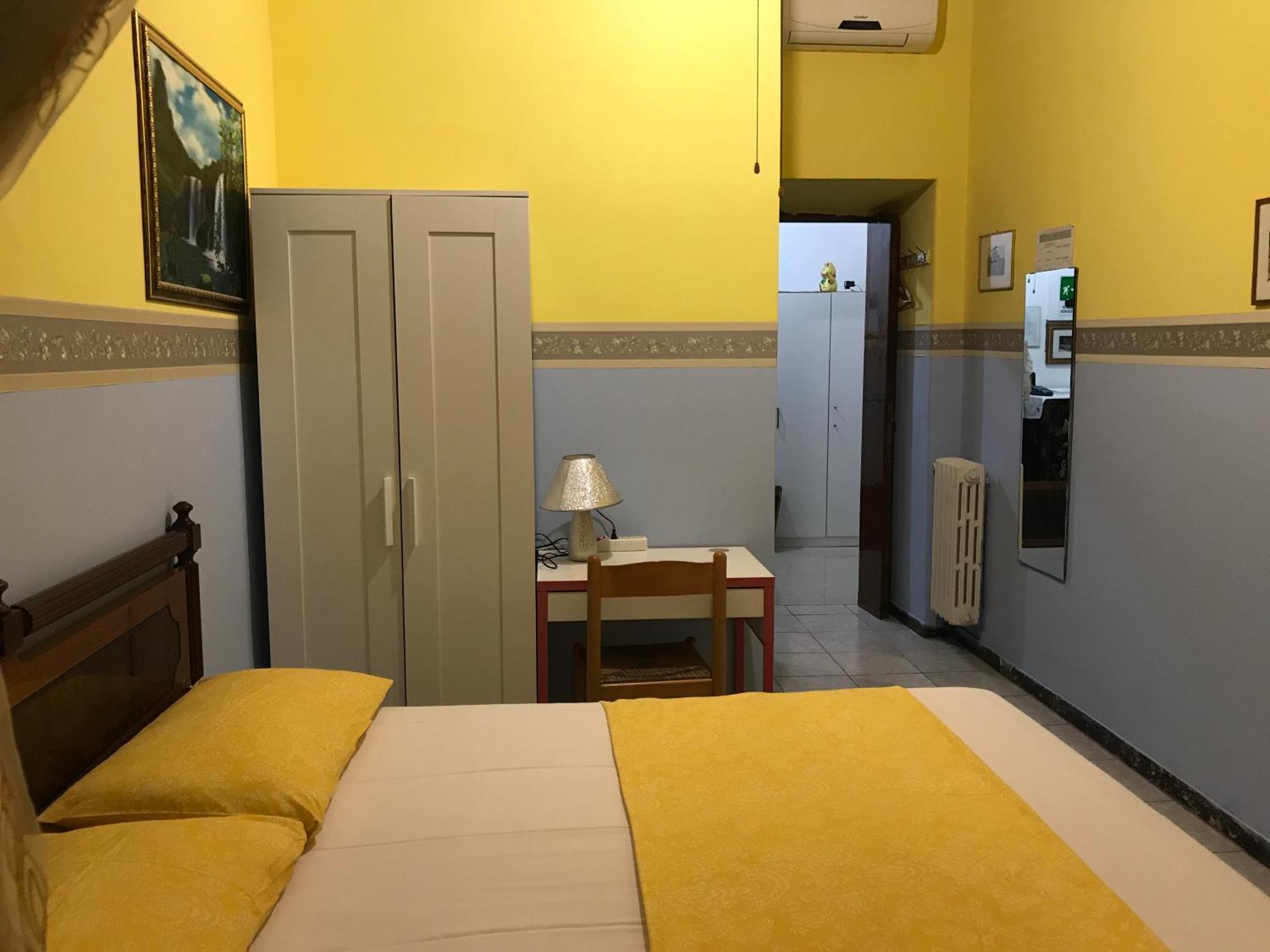 Qindajie House Bed & Breakfast