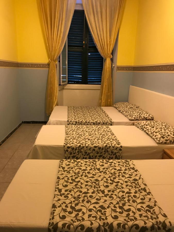 Qindajie House
